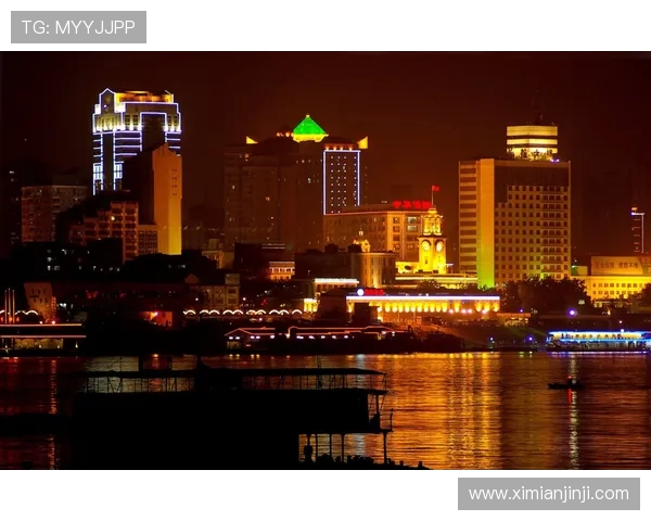 武汉三镇经济发展与文化传承的深度融合探索