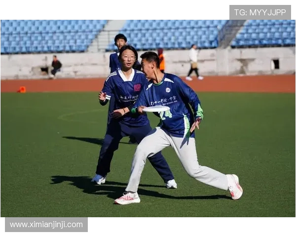 广州飞盘队在极限运动联赛积分榜上以80分稳居第一名，表现引人瞩目